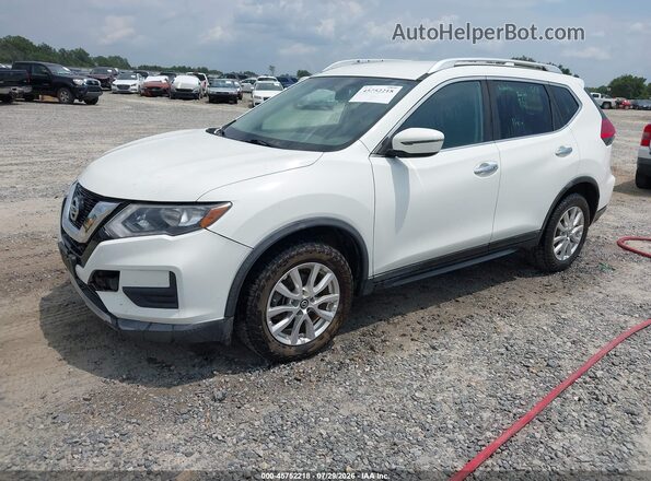 KNMAT2MV1HP524435 2017 NISSAN ROGUE Белый Передняя левая четверть