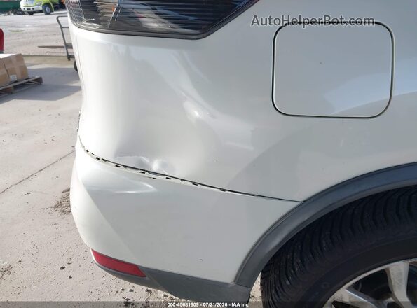 KNMAT2MV1HP572937 2017 NISSAN ROGUE White Вид спереду