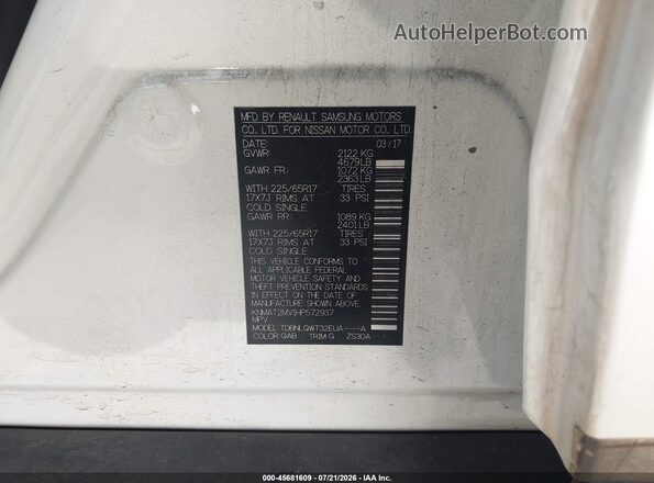 KNMAT2MV1HP572937 2017 NISSAN ROGUE White Вид підкапотного простору