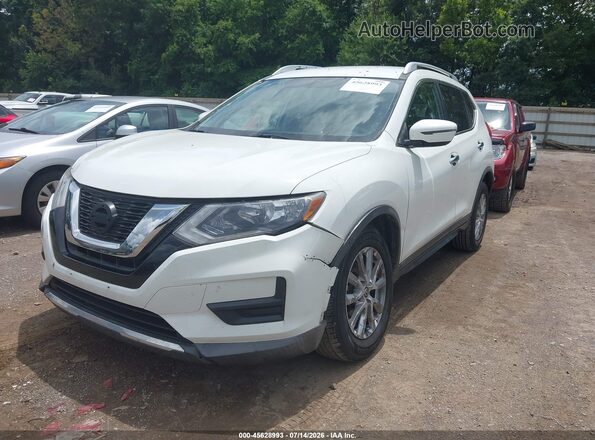 KNMAT2MV1HP582075 2017 NISSAN ROGUE White Vista tres cuartos delantera izquierda