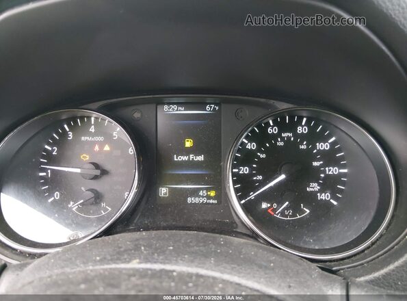 KNMAT2MV1HP599930 2017 NISSAN ROGUE Black Widok tylnych siedzeń