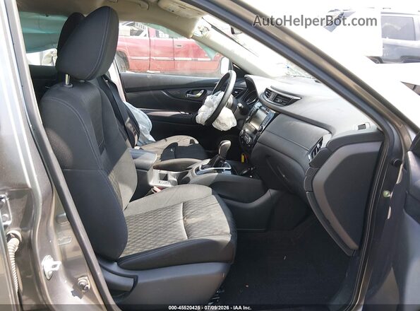 KNMAT2MV1JP559756 2018 NISSAN ROGUE Gray Вид салону спереду