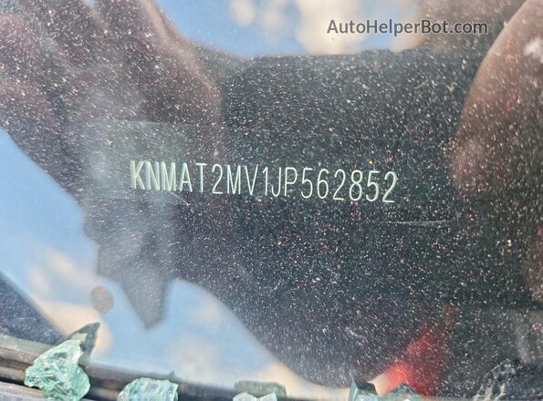 KNMAT2MV1JP562852 2018 NISSAN ROGUE Silver VIN sticker view