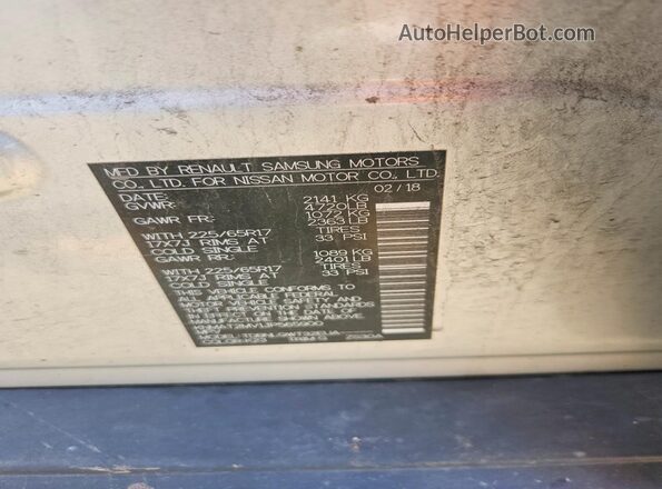 KNMAT2MV1JP565900 2018 NISSAN ROGUE Silver Vista del compartimento del motor