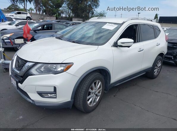 KNMAT2MV1JP619647 2018 NISSAN ROGUE White Front left