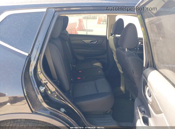 KNMAT2MV1JP623326 2018 NISSAN ROGUE Black Widok naklejki z numerem VIN