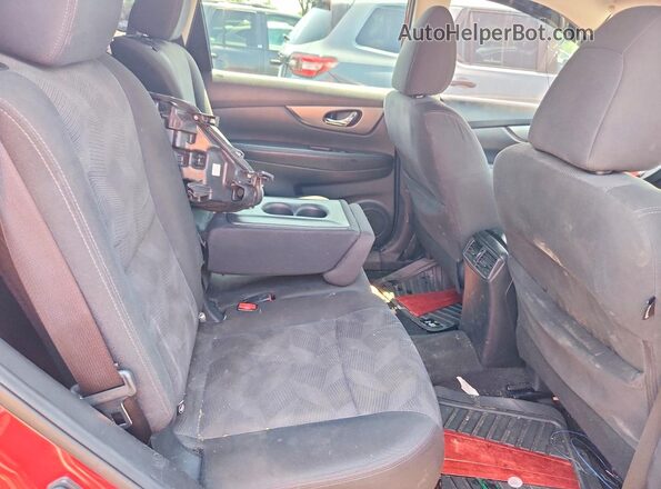 KNMAT2MV2GP638474 2016 NISSAN ROGUE Red Rear seats view