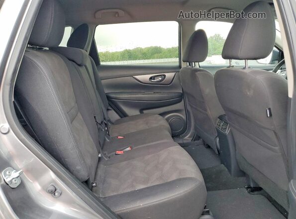 KNMAT2MV2GP641973 2016 NISSAN ROGUE Gray Widok wnętrza z tyłu