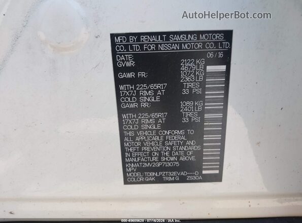 KNMAT2MV2GP713075 2016 NISSAN ROGUE White Widok komory silnika
