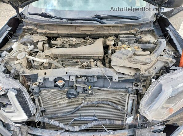 KNMAT2MV2HP506767 2017 NISSAN ROGUE Black Rear interior view