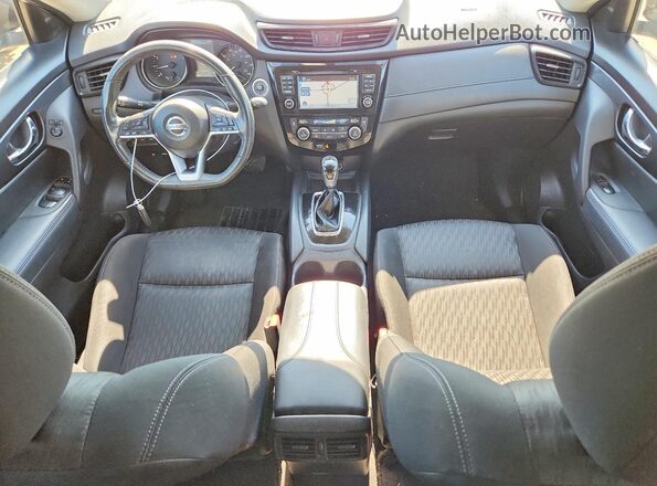 KNMAT2MV2HP564250 2017 NISSAN ROGUE White Вид панелі приладів