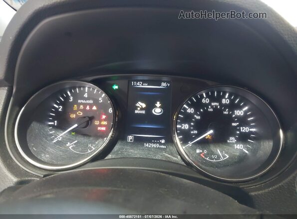 KNMAT2MV2HP581436 2017 NISSAN ROGUE Черный Вид задних сидений
