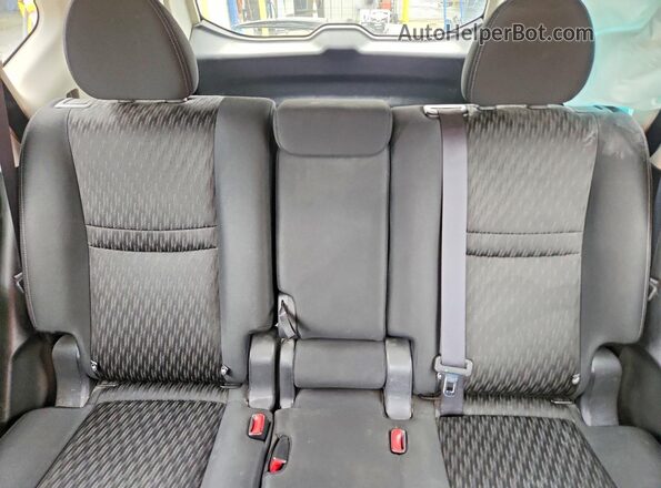 KNMAT2MV2KP508171 2019 NISSAN ROGUE Silver Widok tylnych siedzeń