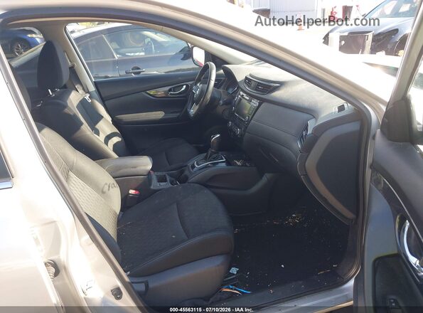 KNMAT2MV2KP510888 2019 NISSAN ROGUE Серебряный Вид салона спереди