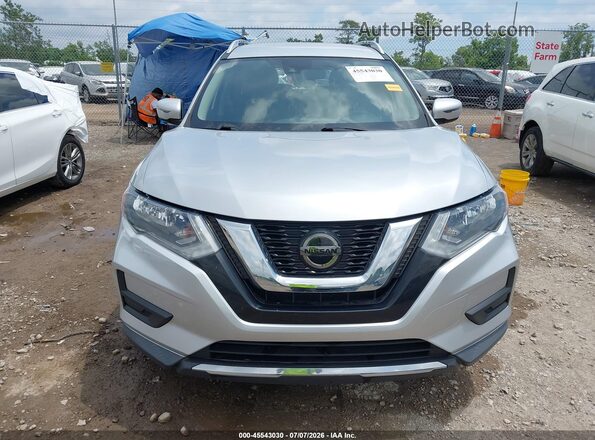 KNMAT2MV2LP523223 2020 NISSAN ROGUE Серебряный Вид задней части салона