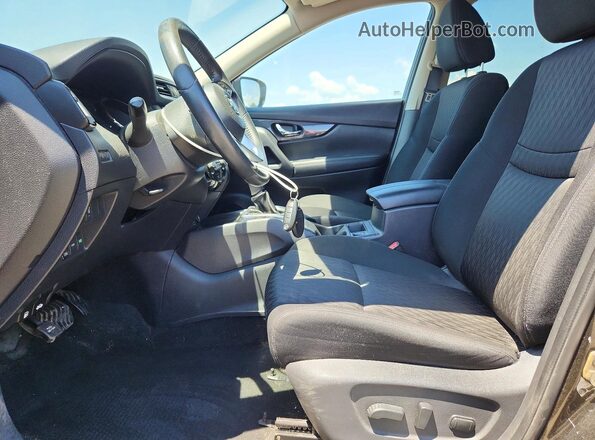 KNMAT2MV3HP532875 2017 NISSAN ROGUE Charcoal Front interior view