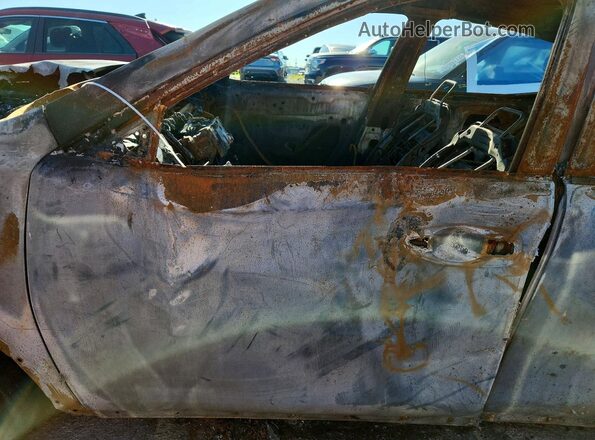 KNMAT2MV3HP564709 2017 NISSAN ROGUE Burn Front interior view