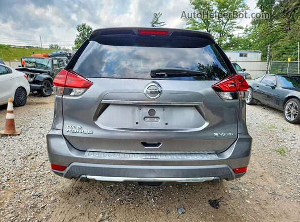 KNMAT2MV3JP565977 2018 NISSAN ROGUE Gray უკანა ხედი