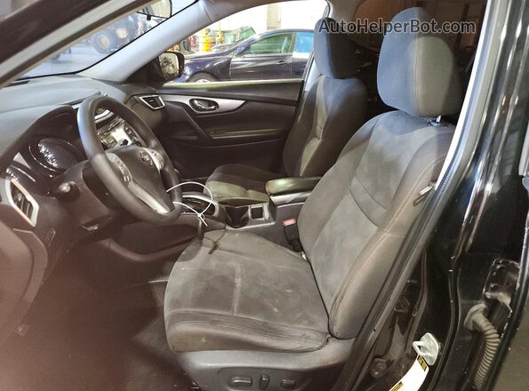 KNMAT2MV4GP708315 2016 NISSAN ROGUE Черный Вид салона спереди