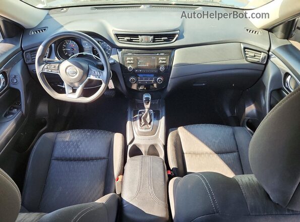 KNMAT2MV4HP523733 2017 NISSAN ROGUE White Вид панелі приладів