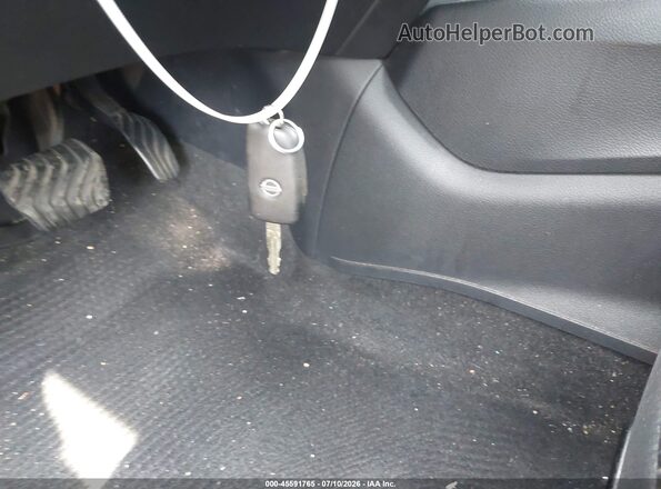 KNMAT2MV4HP549619 2017 NISSAN ROGUE White Widok deski rozdzielczej