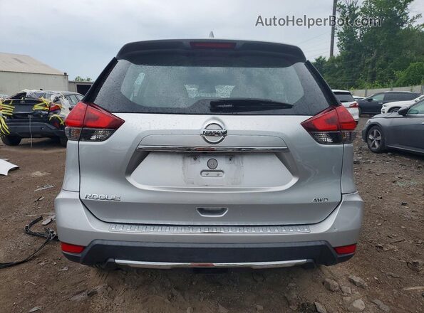 KNMAT2MV4HP562113 2017 NISSAN ROGUE Silver Вид ззаду