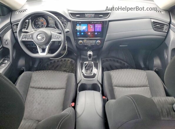 KNMAT2MV4HP562113 2017 NISSAN ROGUE Silver Вид панелі приладів