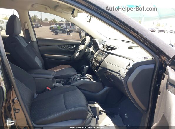 KNMAT2MV4JP522135 2018 NISSAN ROGUE Black წინა სალონის ხედი