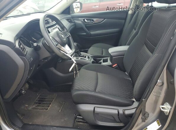 KNMAT2MV4JP574235 2018 NISSAN ROGUE Gray Вид салону спереду