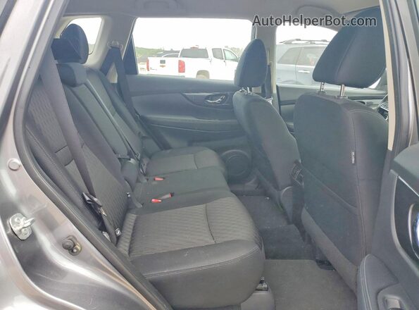 KNMAT2MV4JP574235 2018 NISSAN ROGUE Gray Вид задніх сидінь