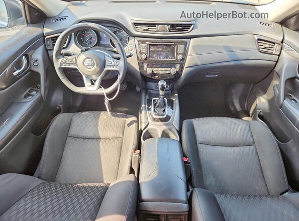 KNMAT2MV4JP586790 2018 NISSAN ROGUE Black Dashboard view