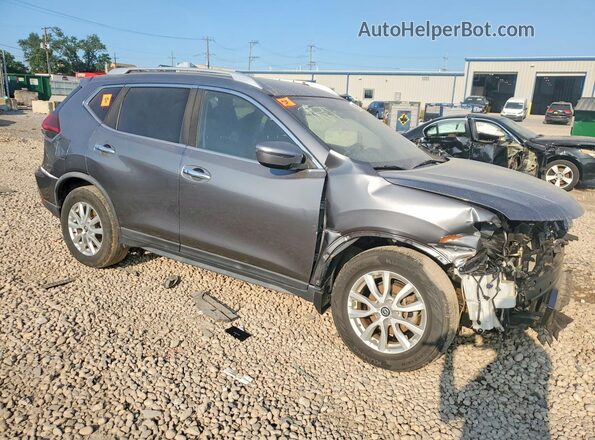 KNMAT2MV4JP608299 2018 NISSAN ROGUE Серый Передняя правая четверть