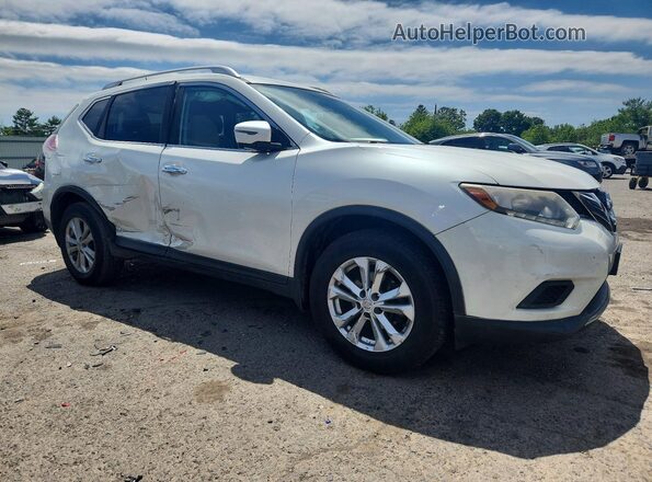 KNMAT2MV5GP623998 2016 NISSAN ROGUE Белый Передняя правая четверть