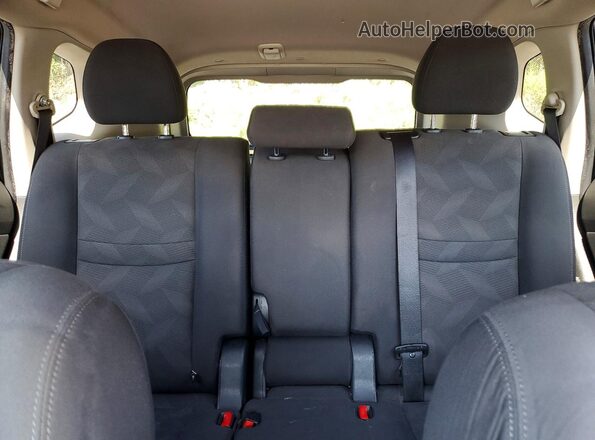 KNMAT2MV5GP657357 2016 NISSAN ROGUE Gray Rear seats view