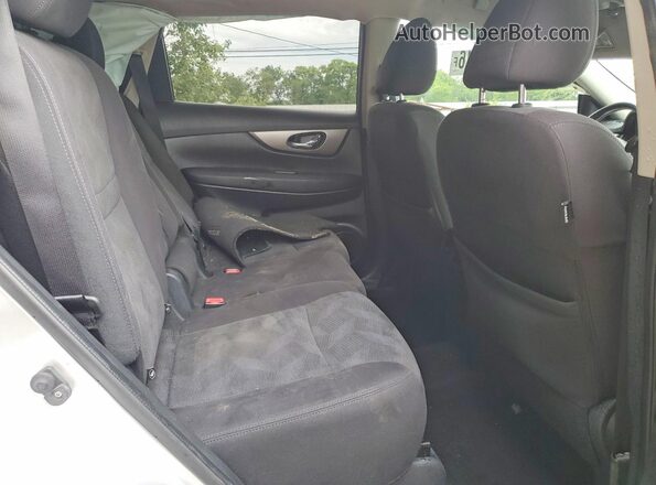 KNMAT2MV5GP688253 2016 NISSAN ROGUE Silver Widok tylnych siedzeń