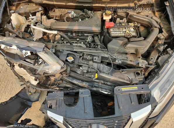 KNMAT2MV5HP514586 2017 NISSAN ROGUE Black Вид задньої частини салону