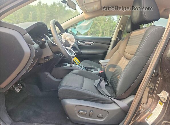 KNMAT2MV5HP514586 2017 NISSAN ROGUE Black Вид салону спереду