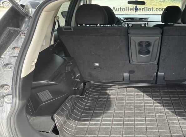 KNMAT2MV5HP579468 2017 NISSAN ROGUE Серый 