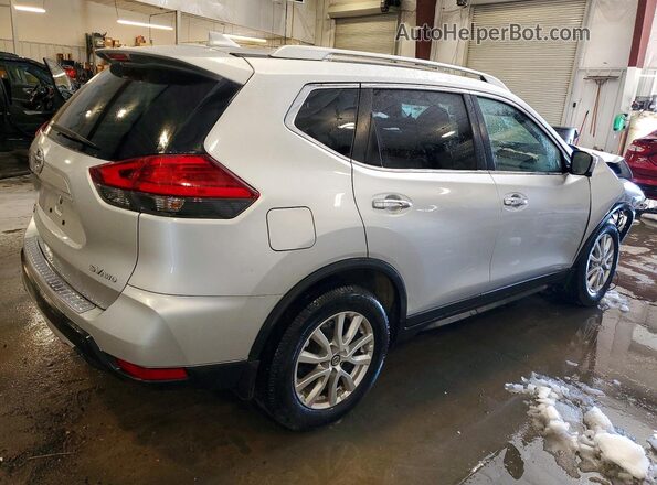 KNMAT2MV5HP588090 2017 NISSAN ROGUE Silver უკანა მარჯვენა