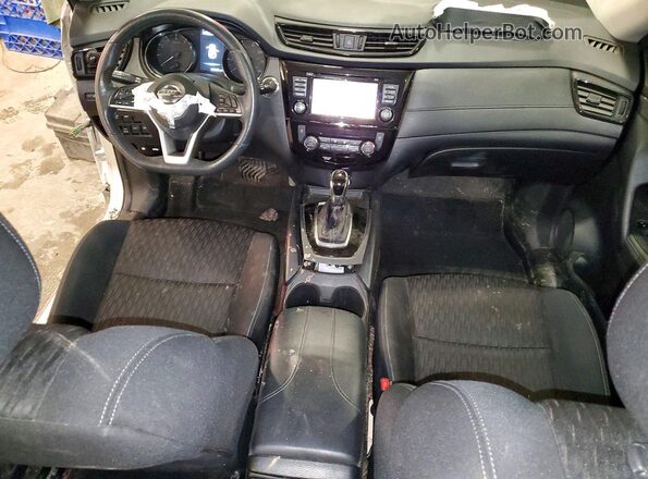 KNMAT2MV5HP588090 2017 NISSAN ROGUE Silver წინა პანელის ხედი