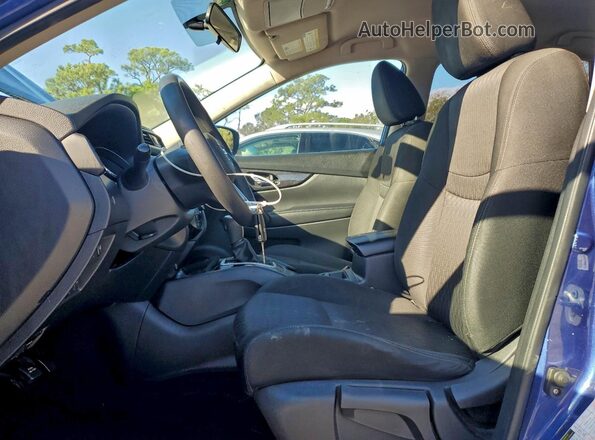 KNMAT2MV5JP580030 2018 NISSAN ROGUE Синий Вид салона спереди