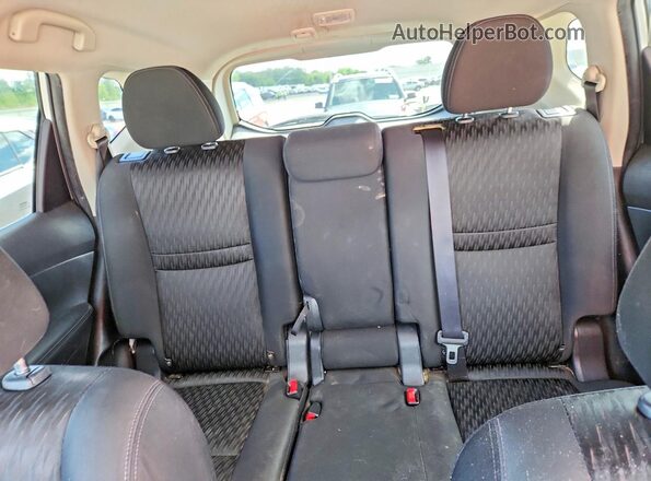 KNMAT2MV5KP540824 2019 NISSAN ROGUE Silver Rear seats view