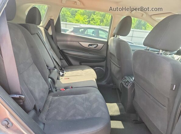 KNMAT2MV6GP656573 2016 NISSAN ROGUE Gray Widok wnętrza z tyłu