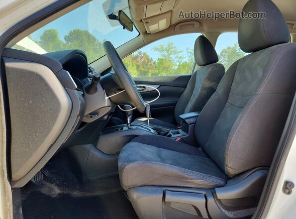KNMAT2MV6GP669811 2016 NISSAN ROGUE White Widok wnętrza z przodu