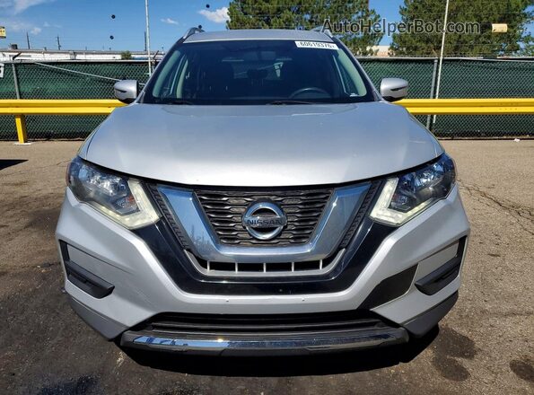 KNMAT2MV6HP524513 2017 NISSAN ROGUE Silver Вид спереду