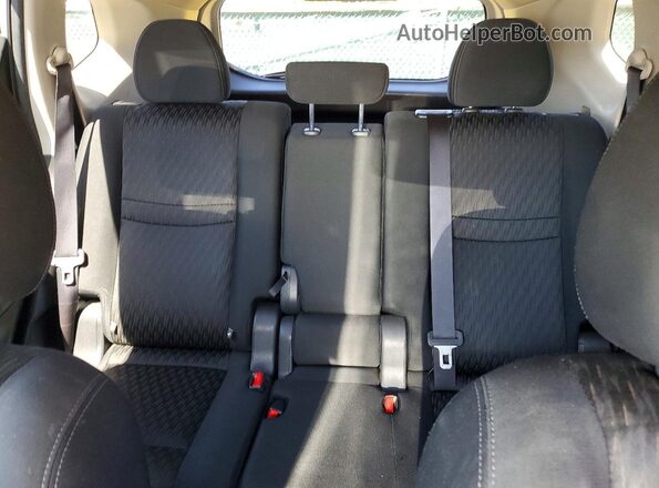 KNMAT2MV6HP524513 2017 NISSAN ROGUE Silver Вид задніх сидінь