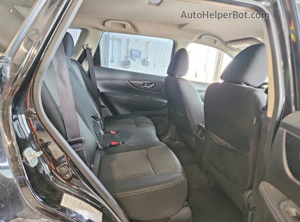 KNMAT2MV6HP573260 2017 NISSAN ROGUE Charcoal Rear interior view