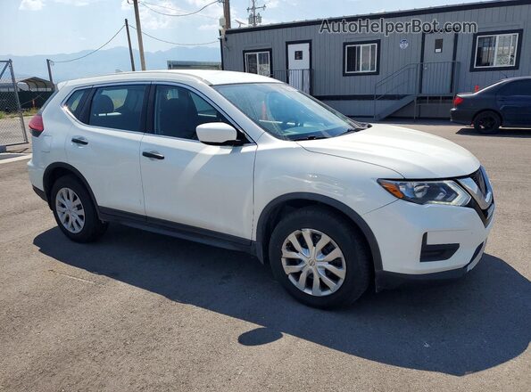 KNMAT2MV6HP576983 2017 NISSAN ROGUE White Front right