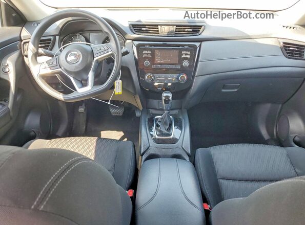KNMAT2MV6HP576983 2017 NISSAN ROGUE White Dashboard view