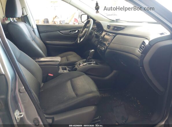 KNMAT2MV6JP506714 2018 NISSAN ROGUE Gray Front interior view